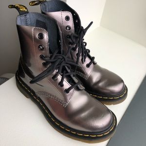 Dr. Martens Chrome Pascal boot- size 6